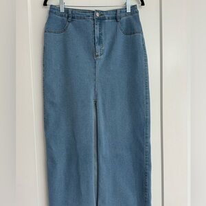 Denim skirt by entro, Size Medium